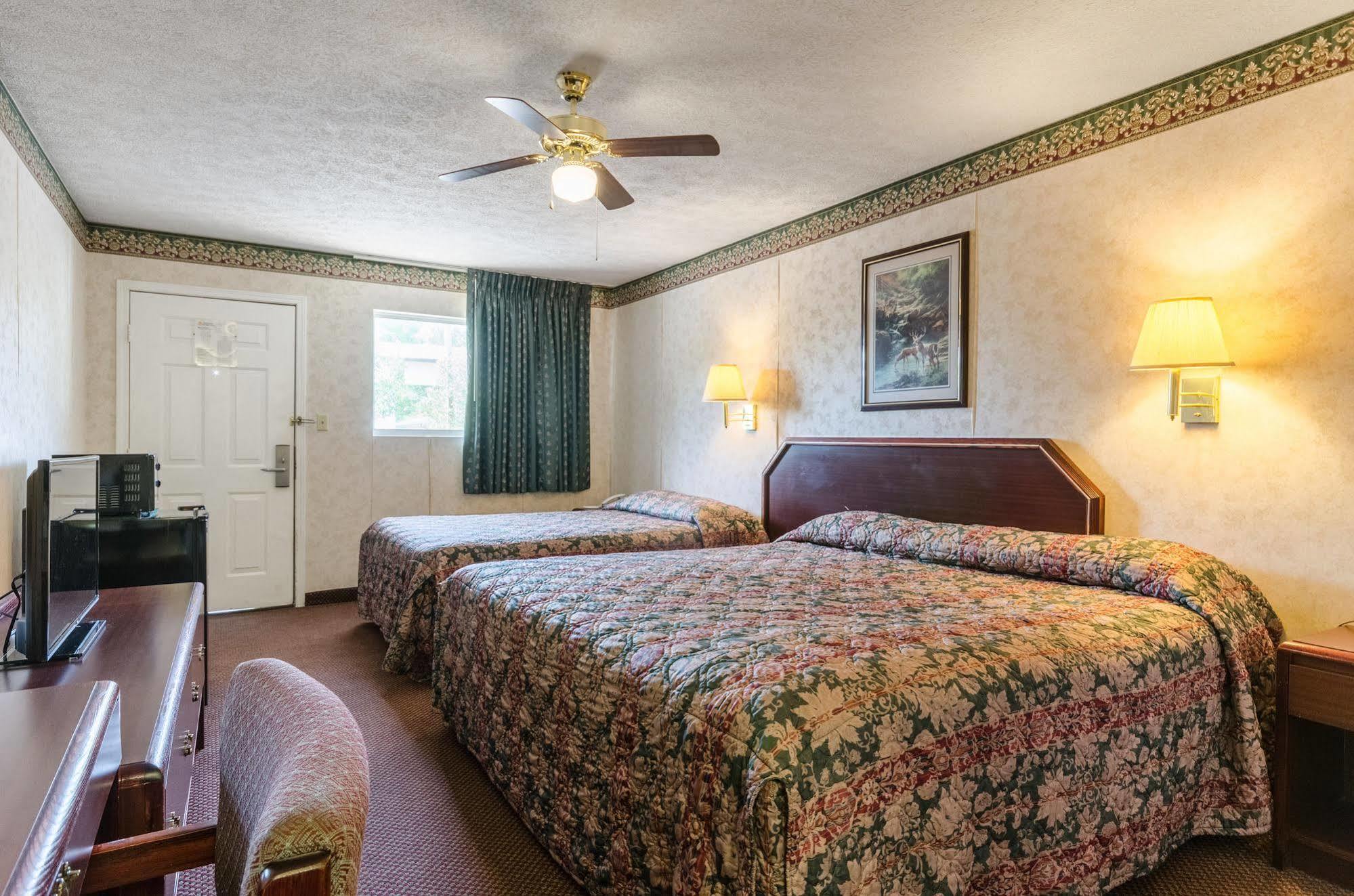 Deerfield Inn Parsons Dış mekan fotoğraf
