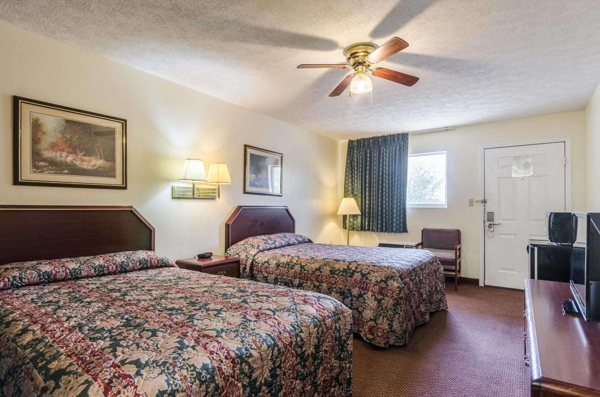 Deerfield Inn Parsons Dış mekan fotoğraf