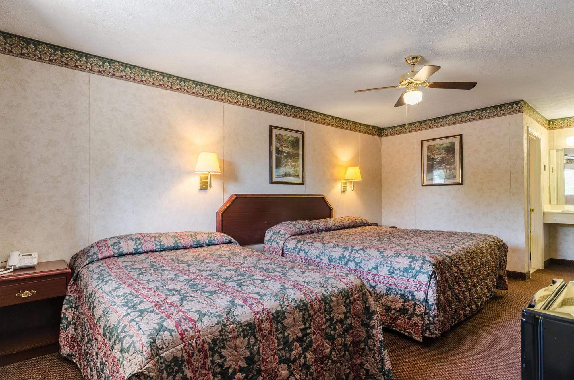Deerfield Inn Parsons Dış mekan fotoğraf