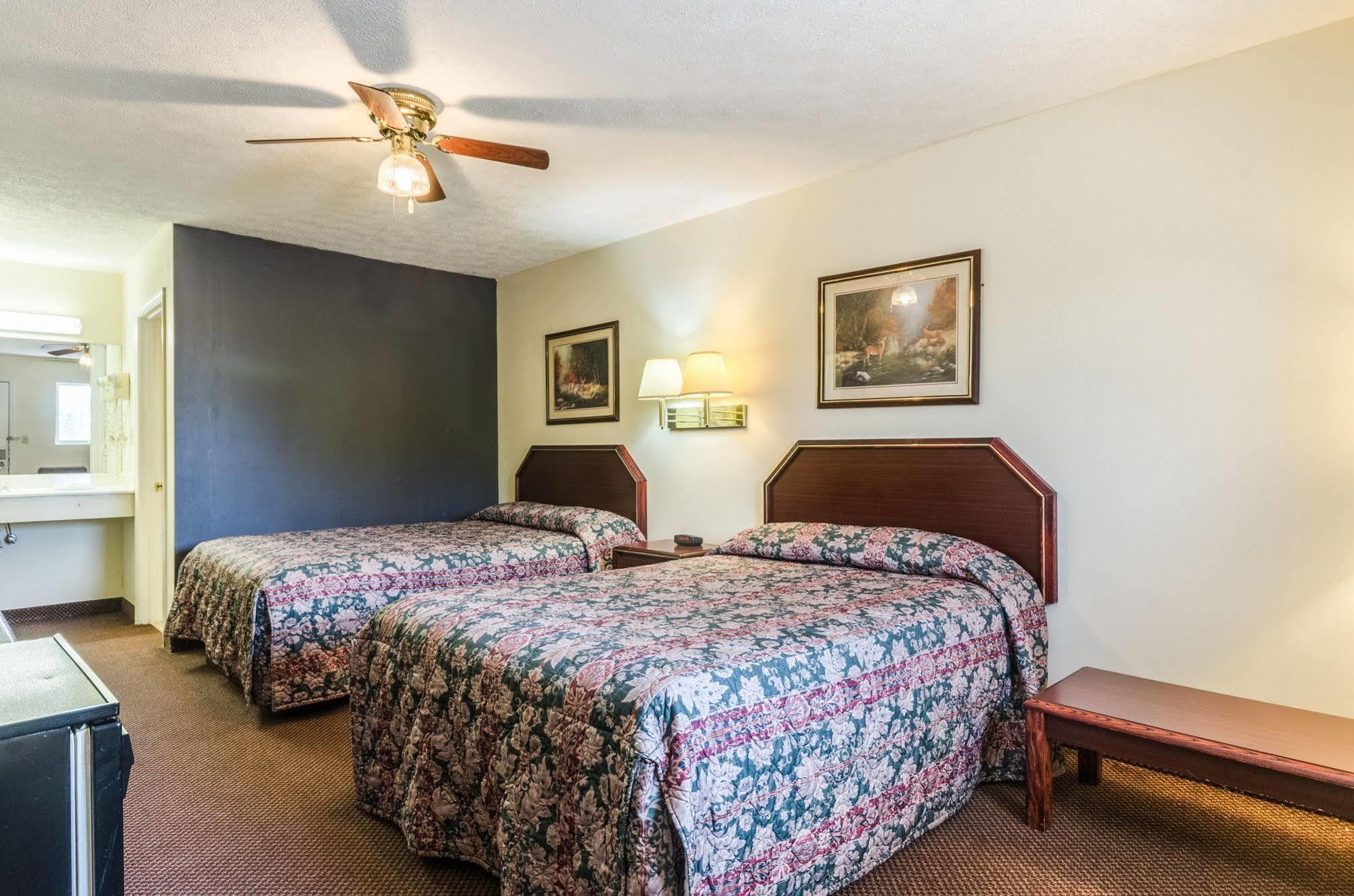 Deerfield Inn Parsons Dış mekan fotoğraf